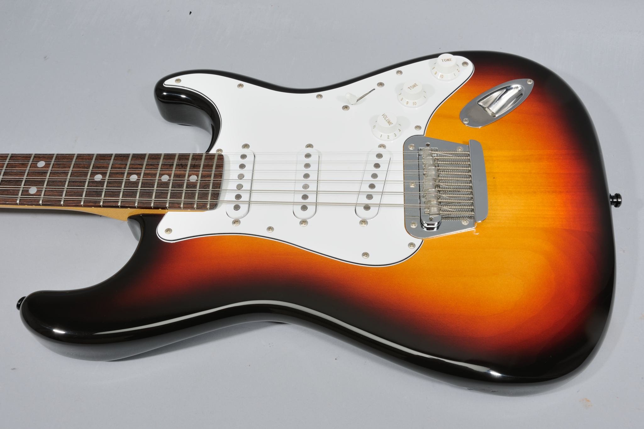 Fender 1994 Stratocaster Xii 12 String 3 Tone Sunburst